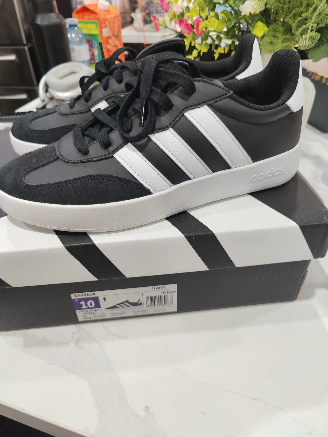 Adidas Barreda Black Sneakers Size 10