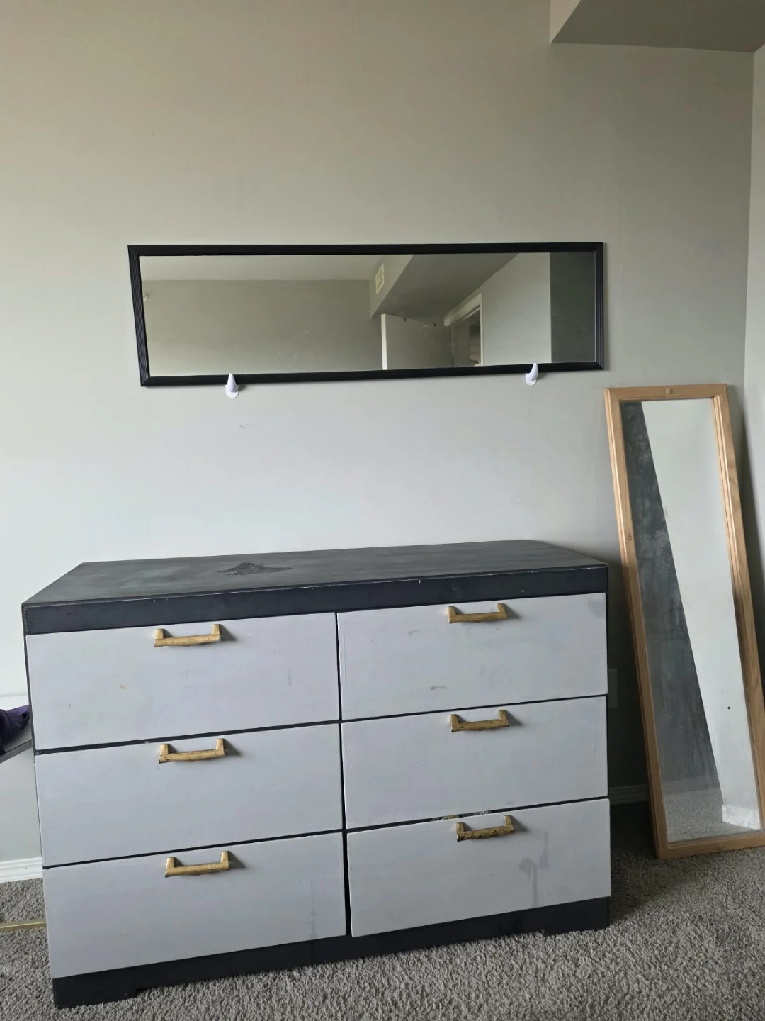 Chest of drawers with 2 mirrors for free - photo 2