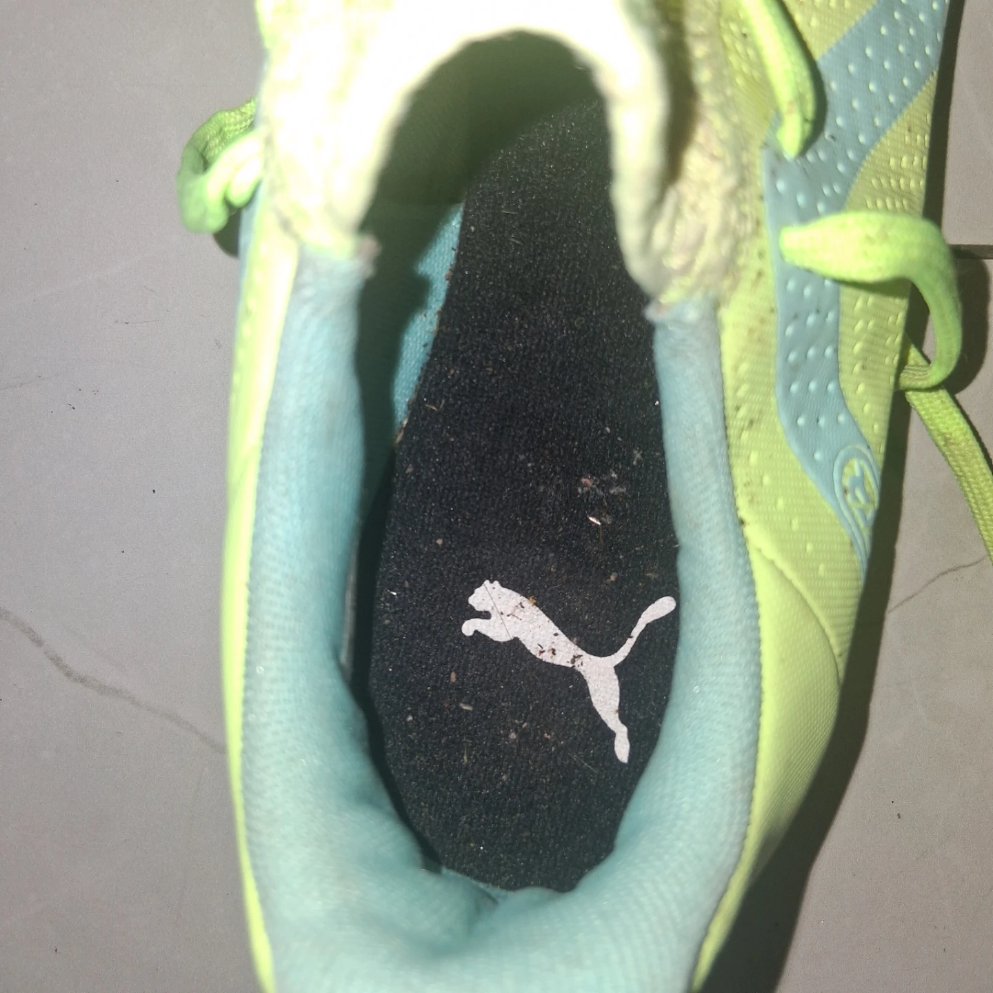 Puma Soccer Cleats Neon Green Size 8