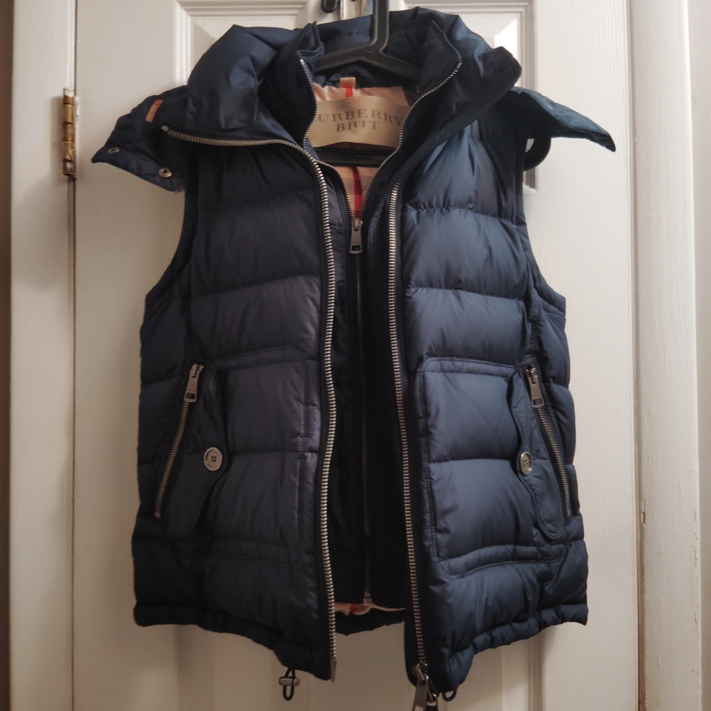 Burberry Brit Goose Down Puffer Vest – Navy Blue (Unisex Small) - photo 4