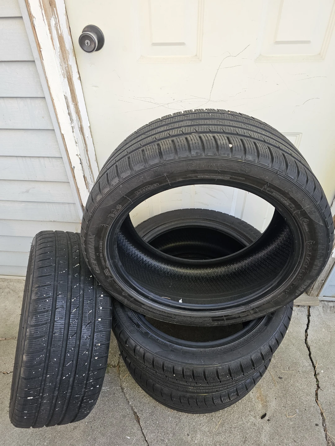 225/45R17 winter Tire - photo 5