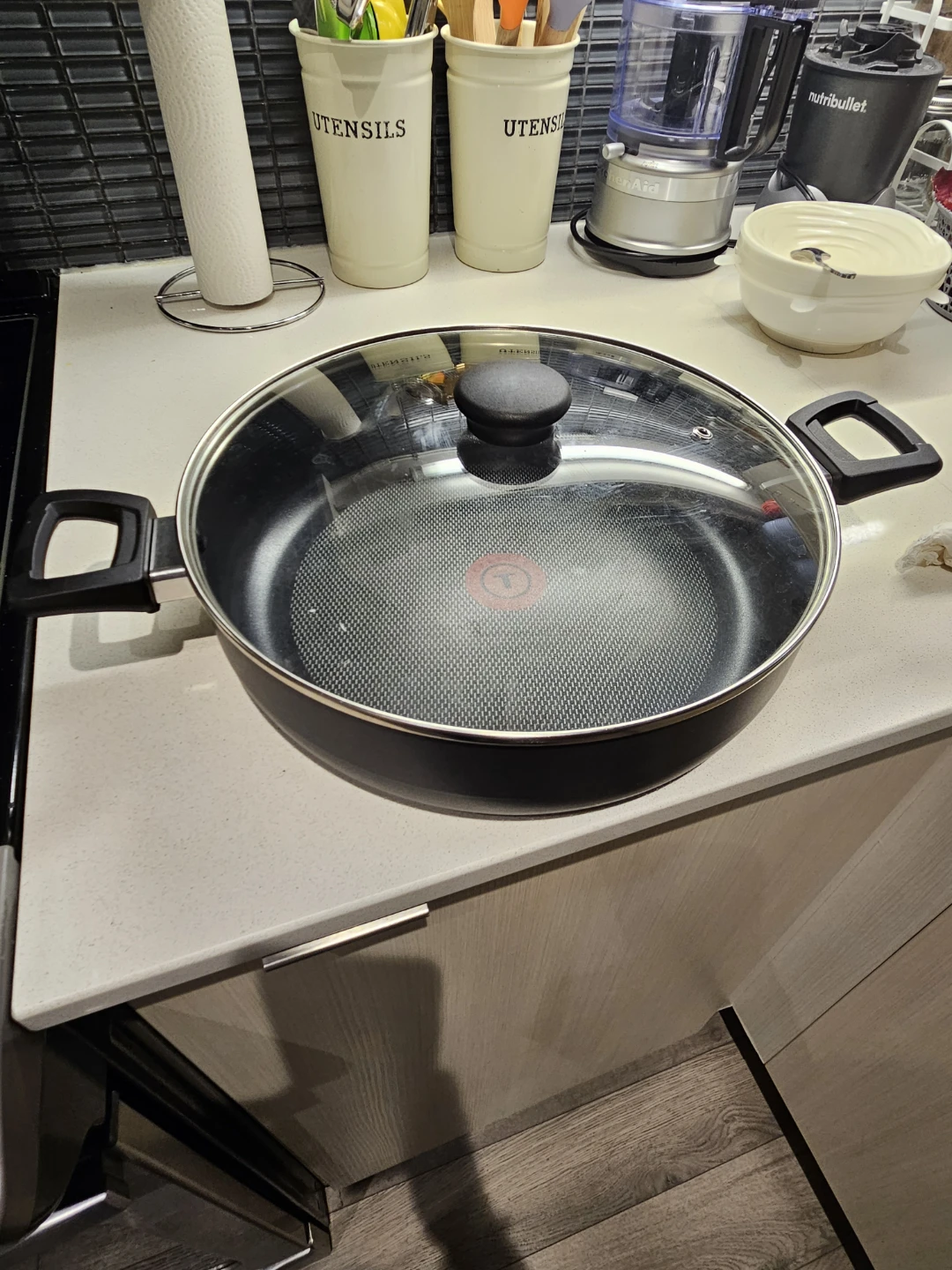 T-fal Non-Stick Jumbo Pan with Lid - photo 2
