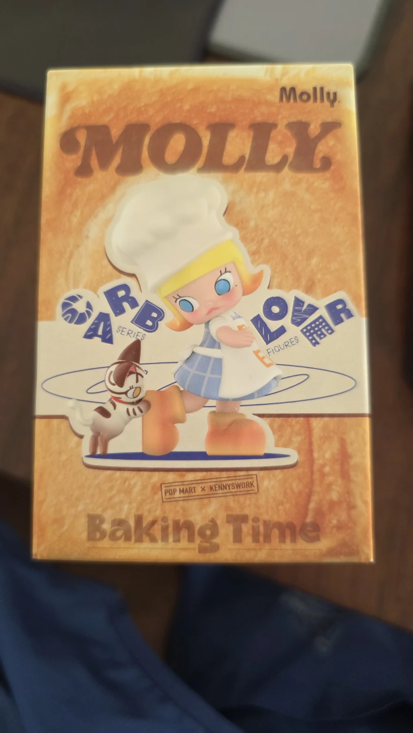 Pop Mart Molly Carb-Lover Series Figure