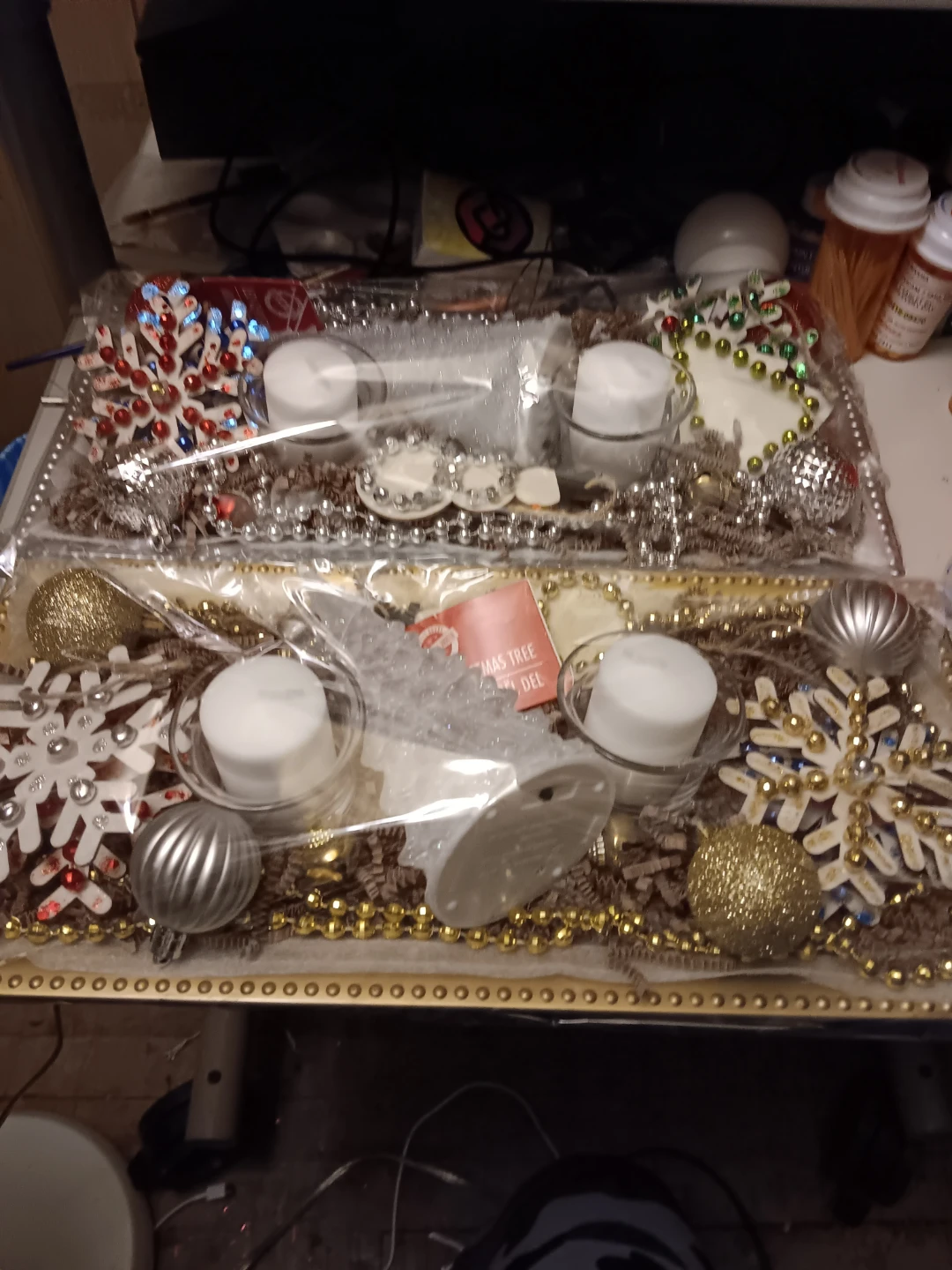 Two Decorative Christmas Centerpiece Trays - photo 2