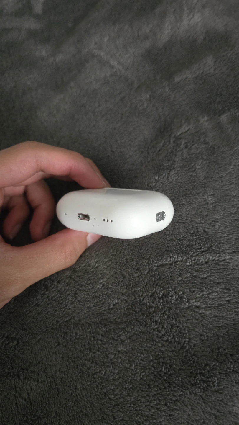 Apple AirPods Pro 2 - photo 2