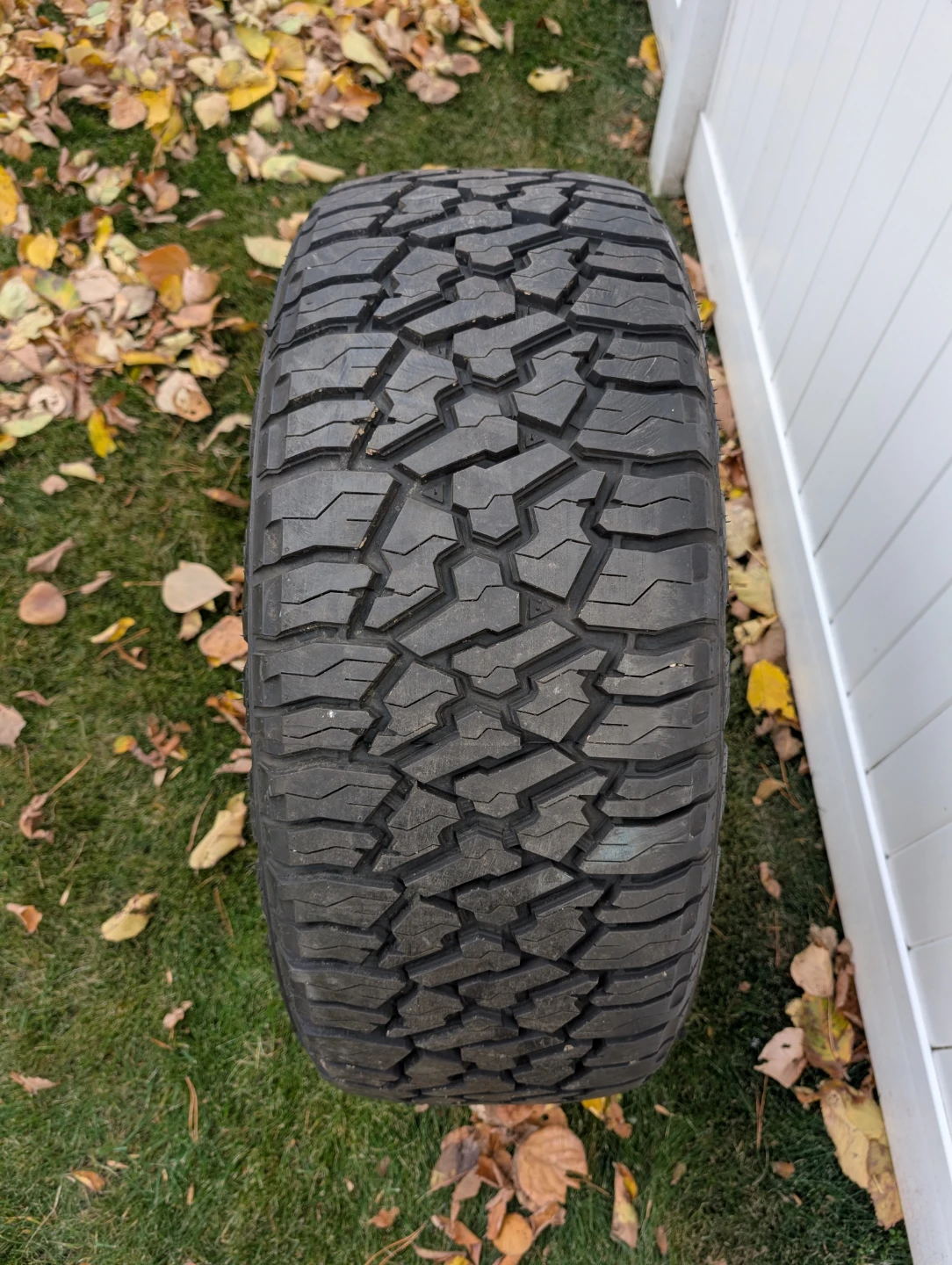 Roadx RxQuest AT QX12 Tire - photo 2