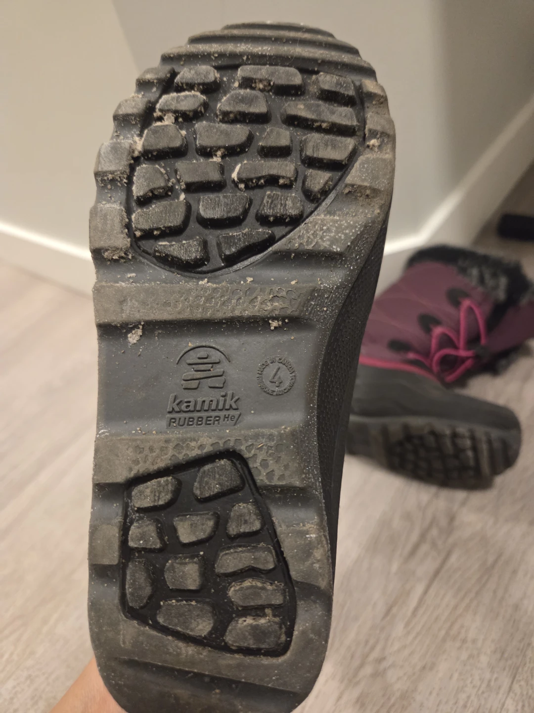 Kamik Winter Boots - Size 4 - photo 3