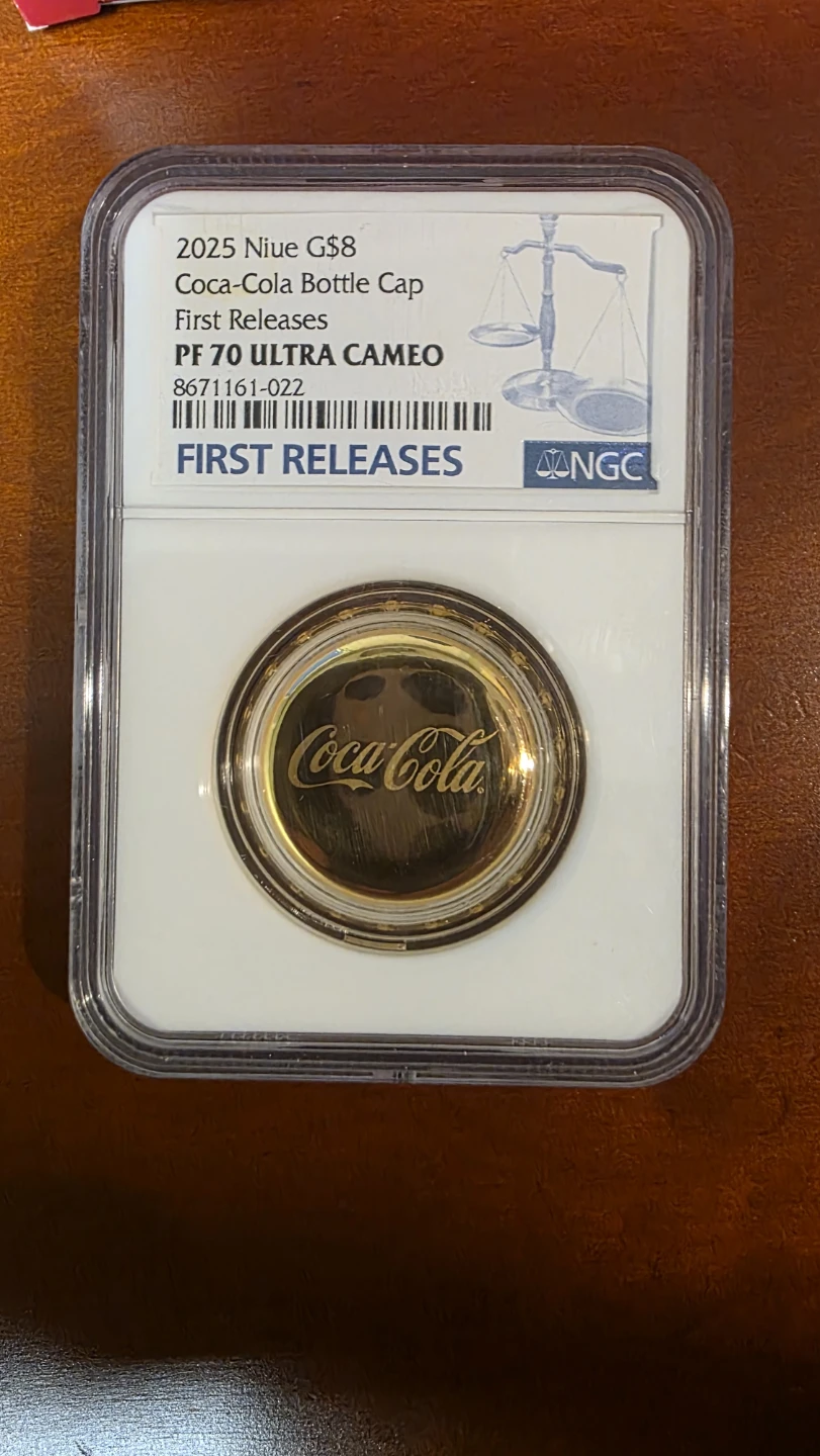2025 Niue Coca-Cola Bottle Cap 1.2g Gold Coin - photo 3