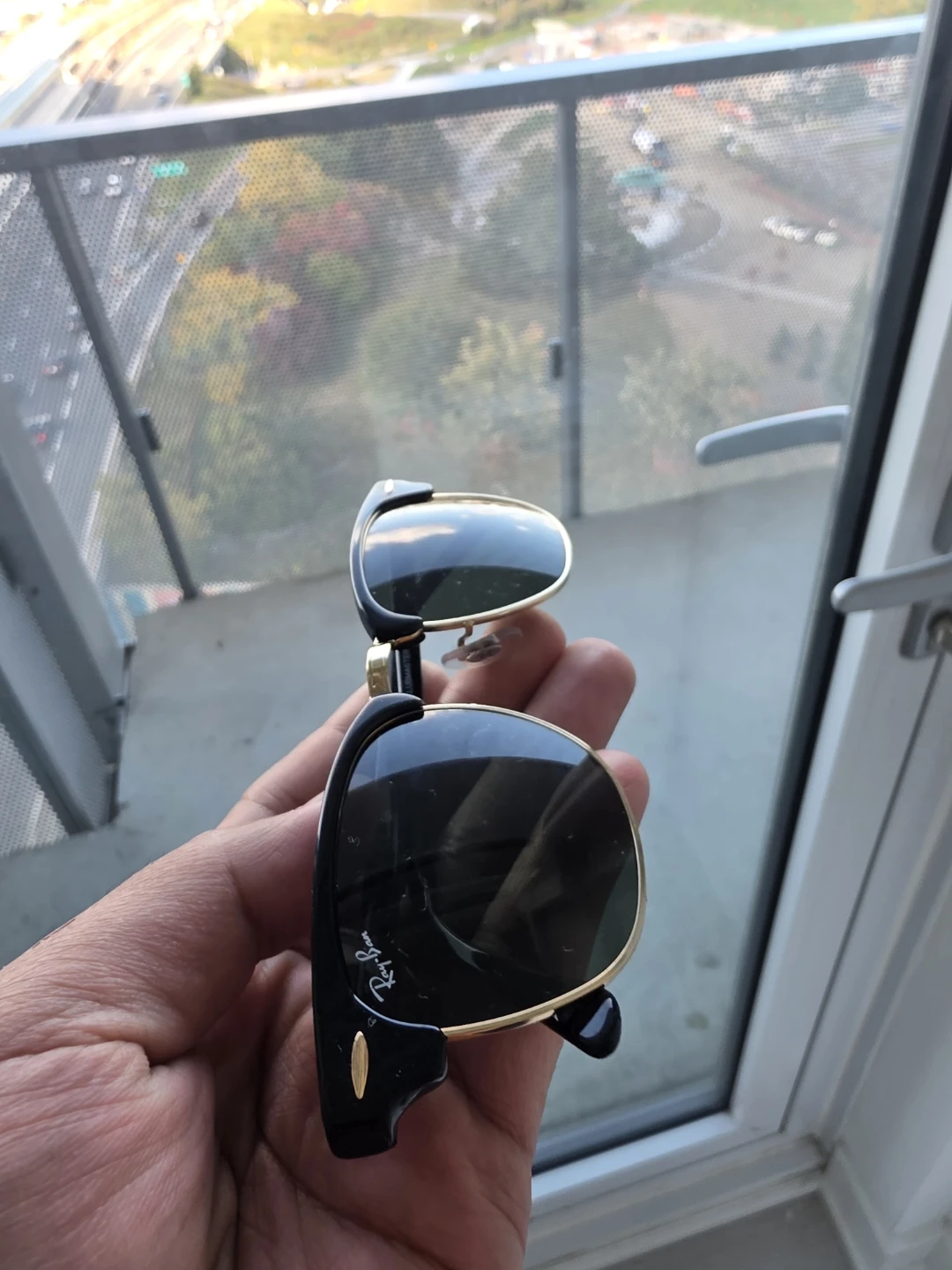 Womena Ray-Ban Clubmaster Sunglasses - photo 2