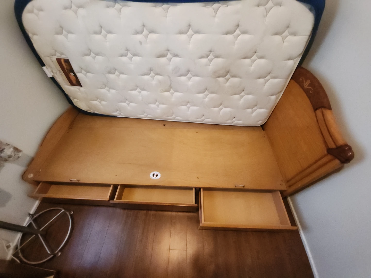 Solid Wood Single Bed Set w/ 3 Drawers & Mattress - photo 2