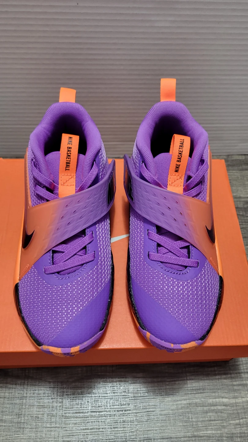 Nike Basketball Shoes Size 1Y