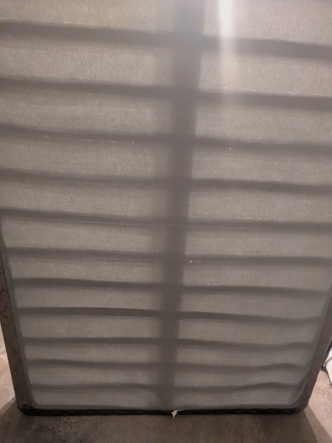 Gently used box spring (dbl)
