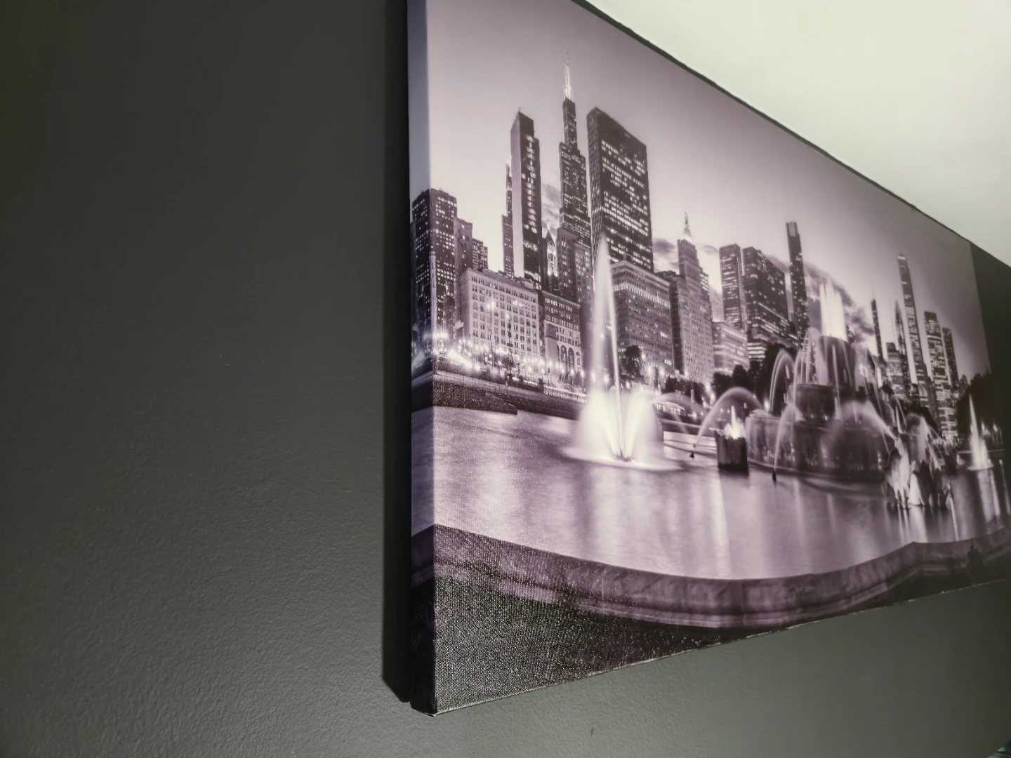 Large Buckingham Fountain Chicago Skyline Canvas – 60" x 30 - photo 5