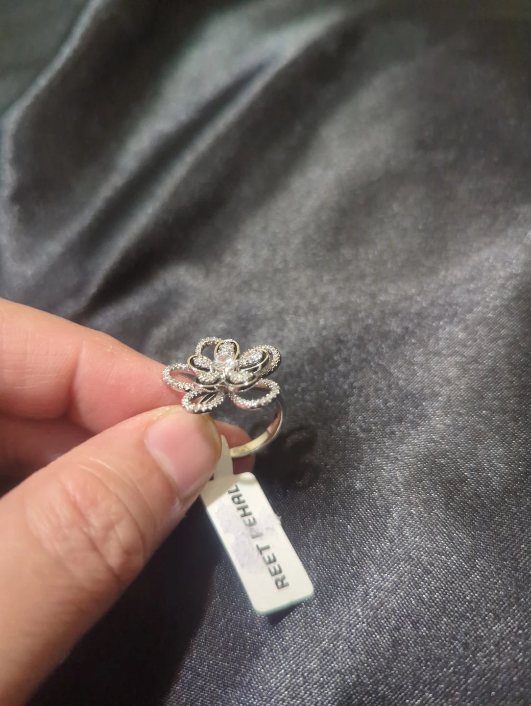 Reet Pehal Flower Design Ring - photo 2