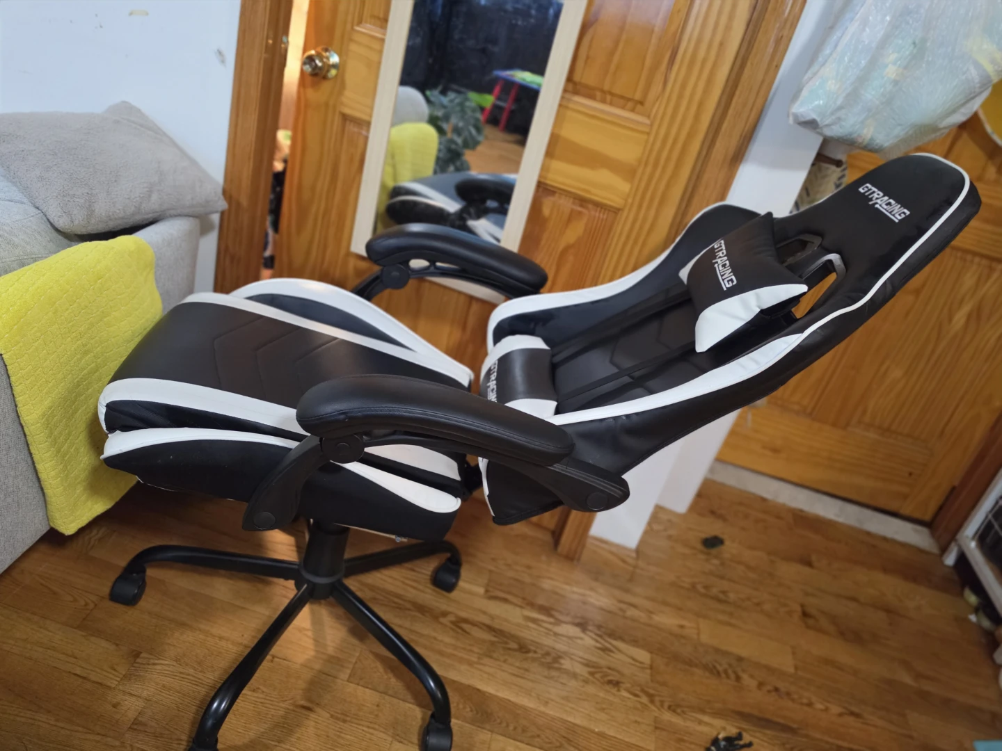 GTRACING Gaming Chair Black and White - photo 5
