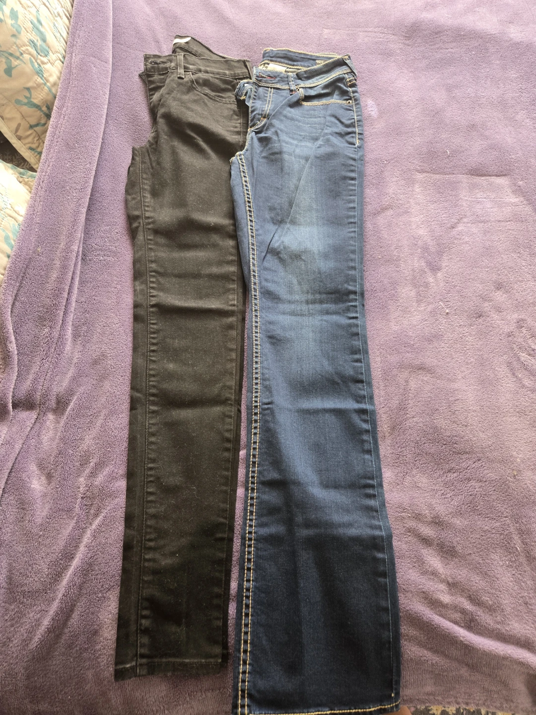 Jeans size 28