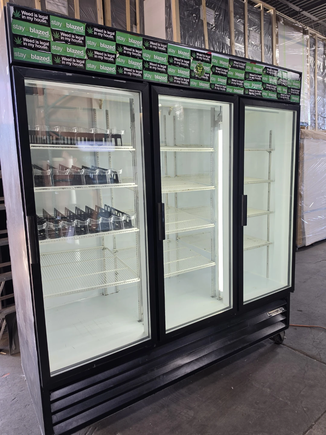 3 Door Refrigerated Glass Door Merchandiser - photo 2