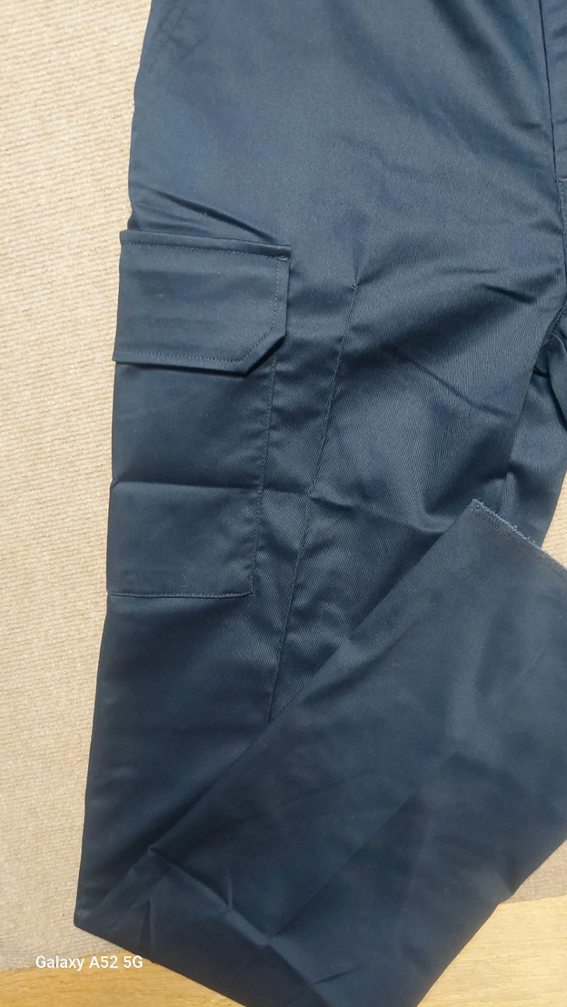 New men's navy blue tactical cargo pants unhemmed - photo 3