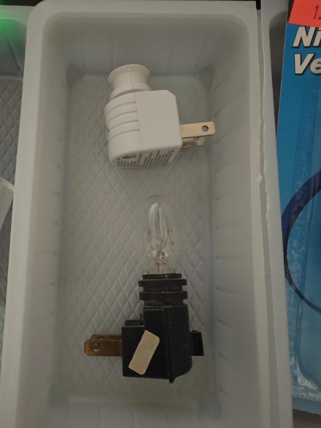 Night Light Bulbs and Components - photo 4