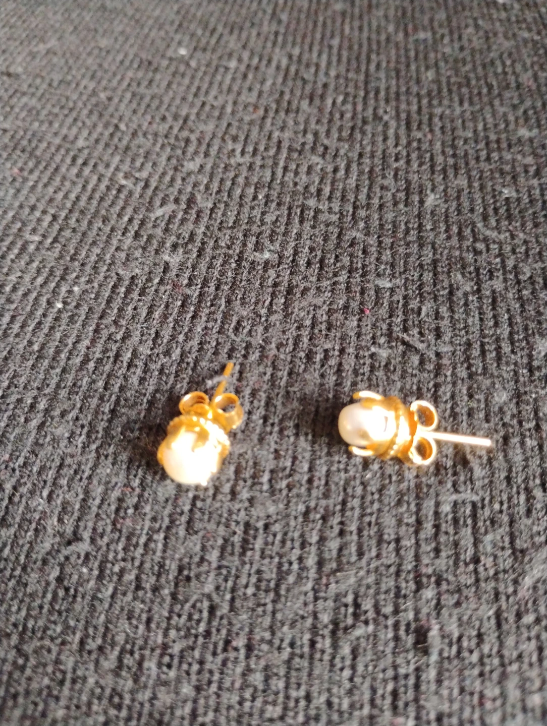 24 carat Gold pearl stud earrings