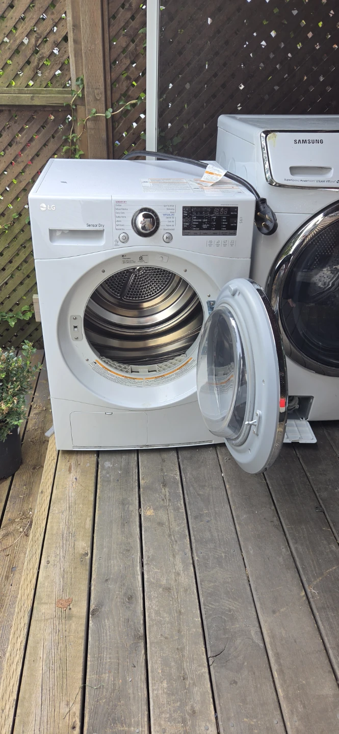 LG Ventless Condensing Dryer - photo 3