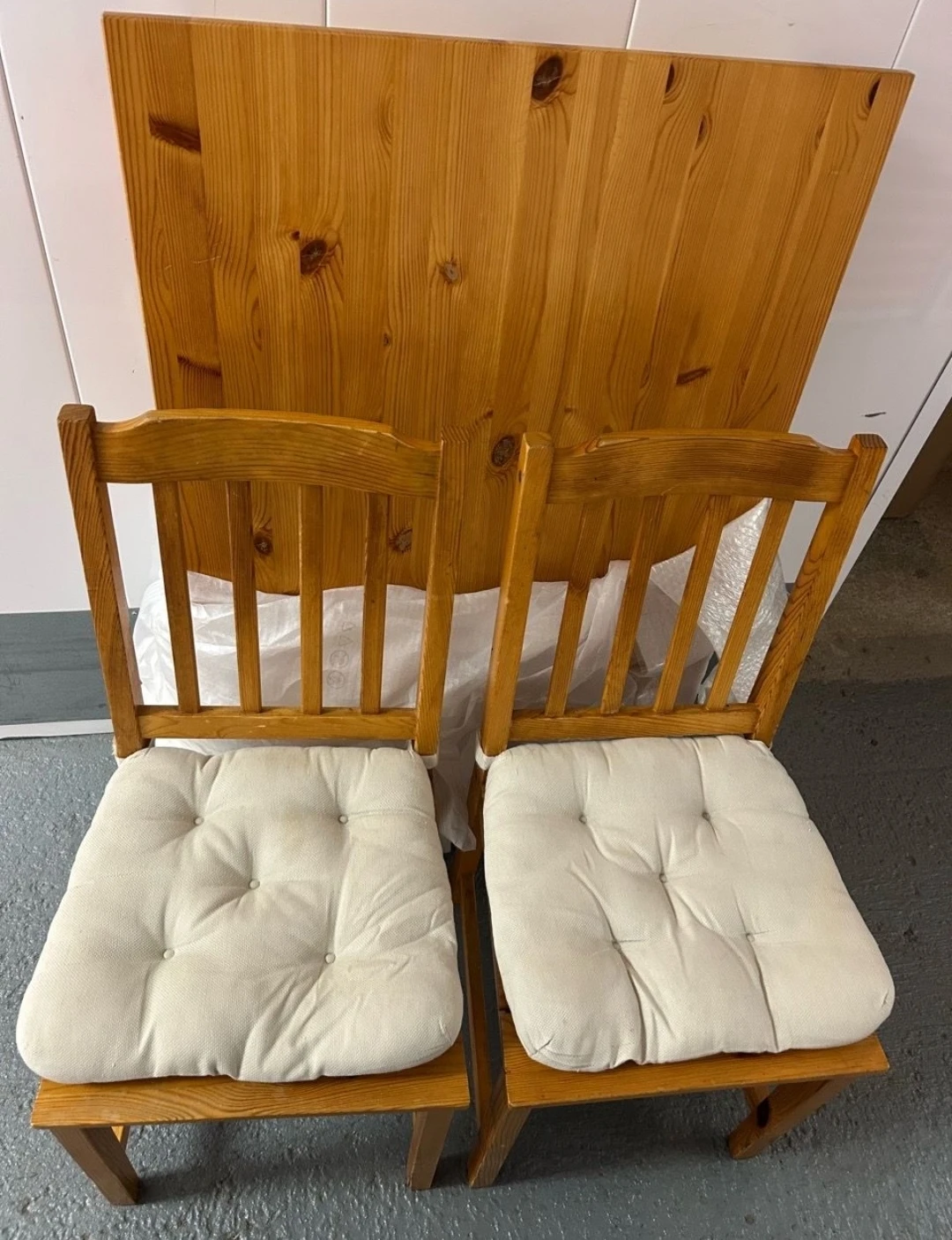Solid wood Dining table w 2 chairs - photo 2