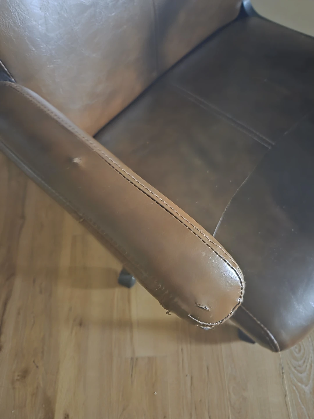 Brown faux leather office chair - photo 3
