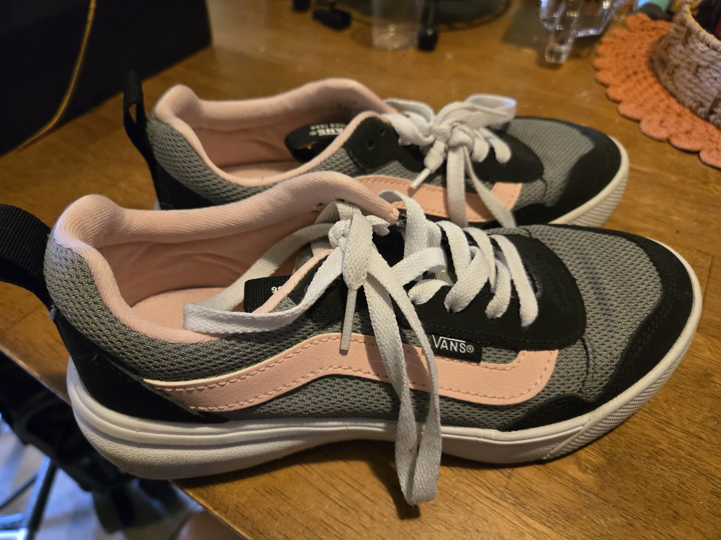 Vans Women's Range EXP Sneakers Pop Grey/Black/Pink