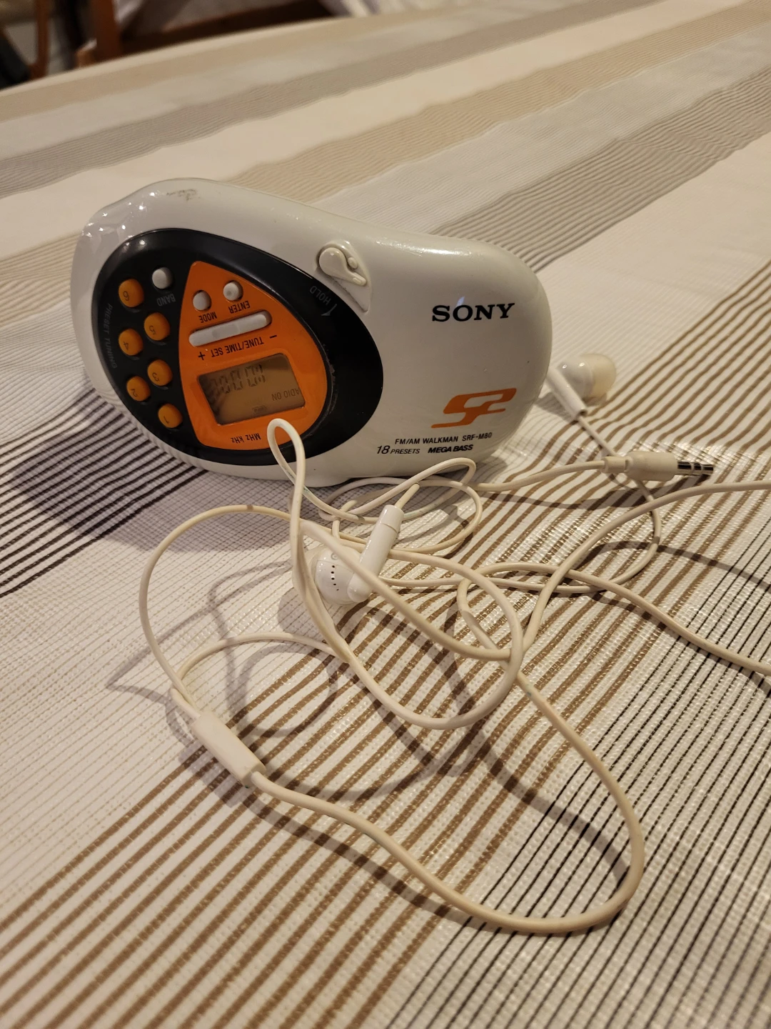 Sony Walkman FM/AM Radio with Armband