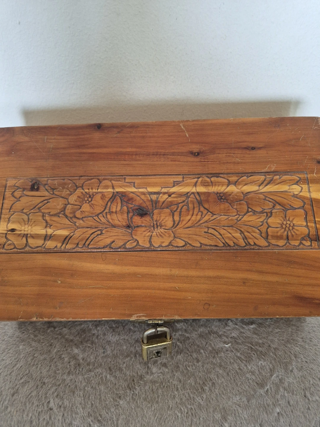 Carved Wooden Keepsake Box - photo 2
