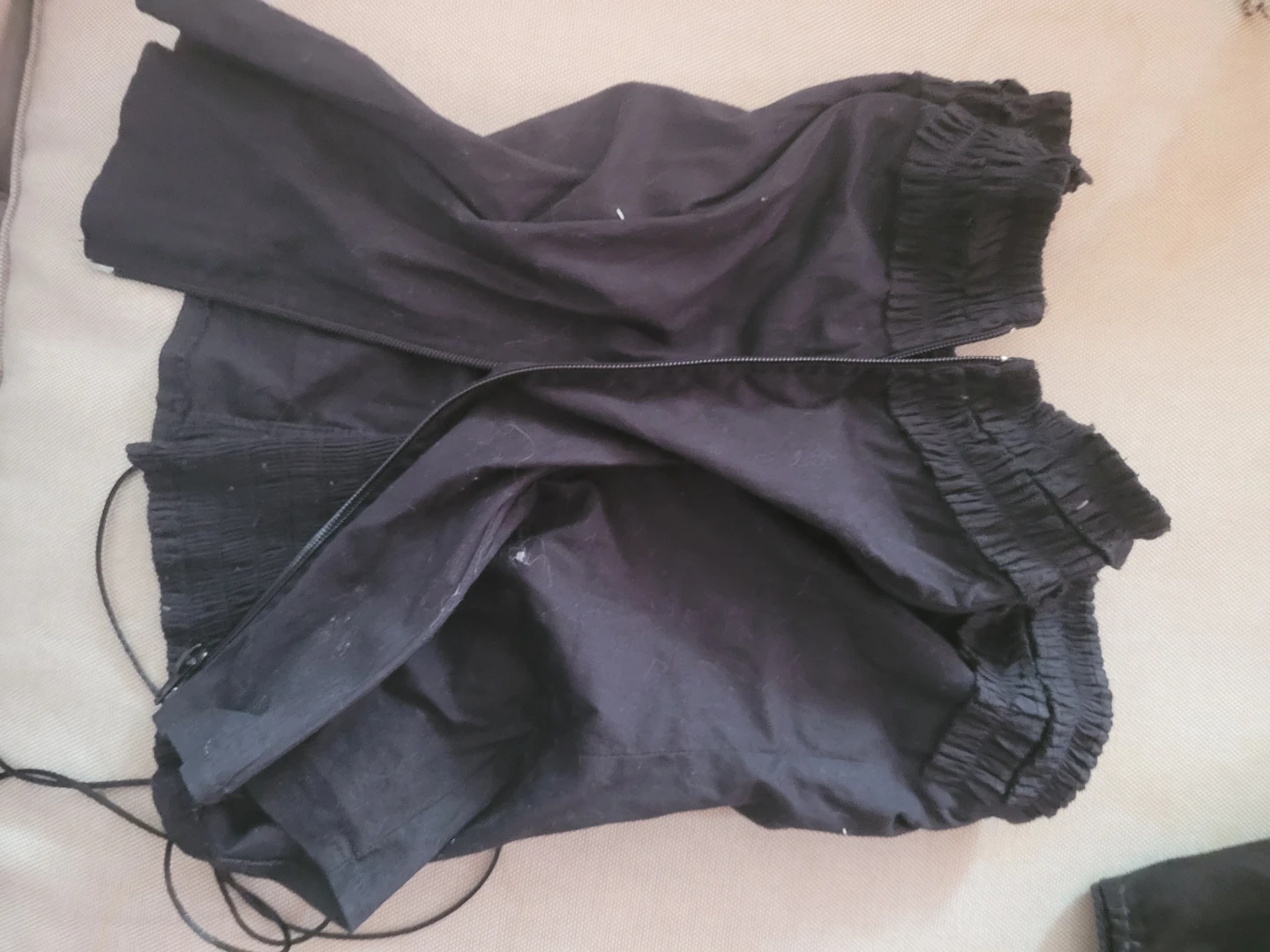 Black Lace-Up Detail Crop Top - photo 2