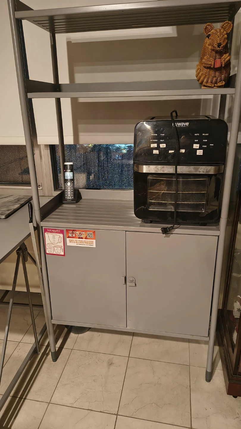NuWave Air Fryer Oven and metal stand