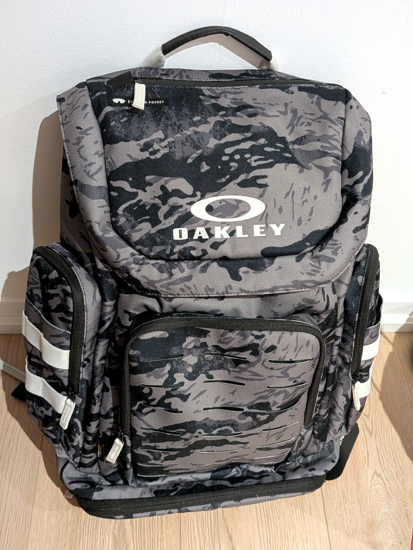 Oakley Urban Ruck Pack, BRAND NEW