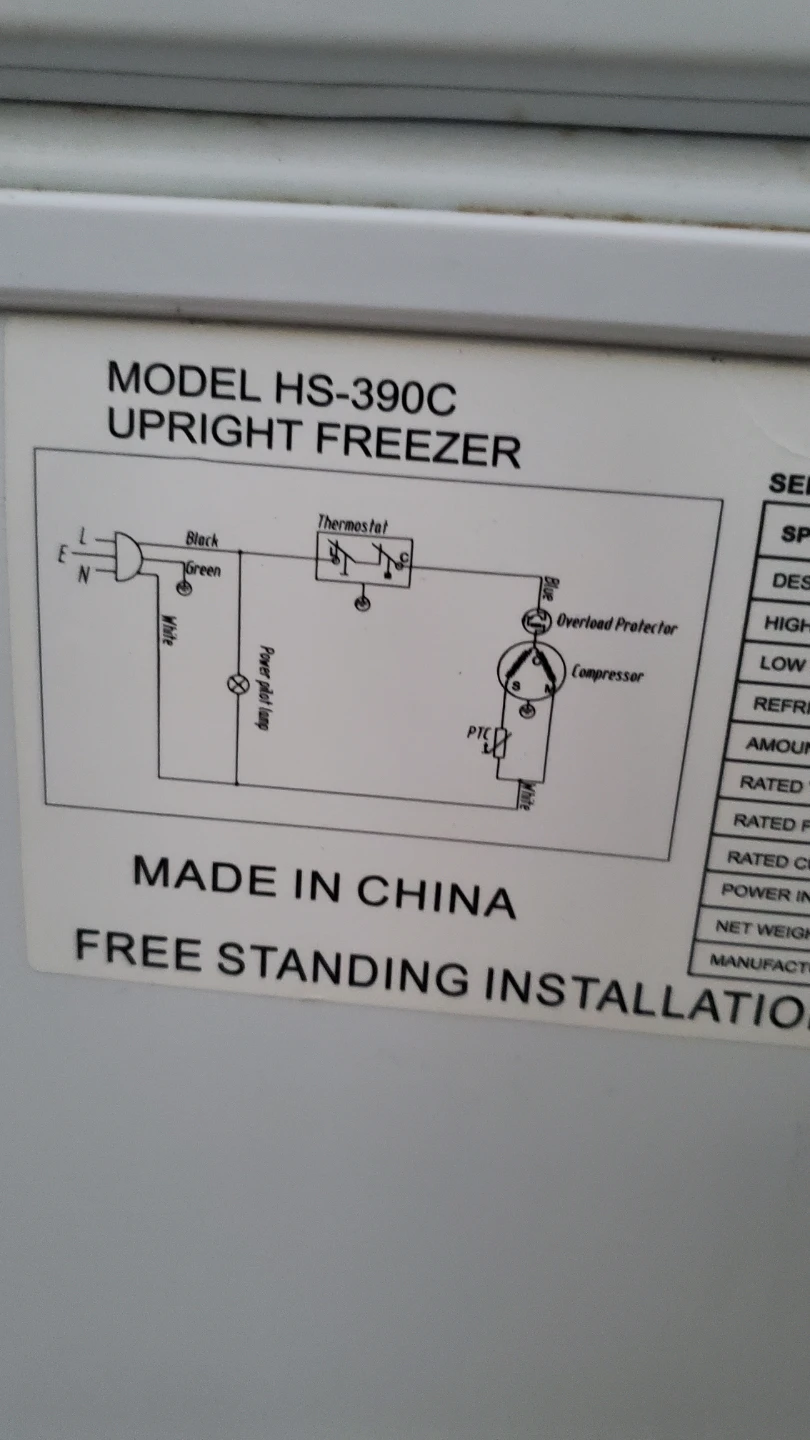 Model HS-390C Chest Freezer - photo 3