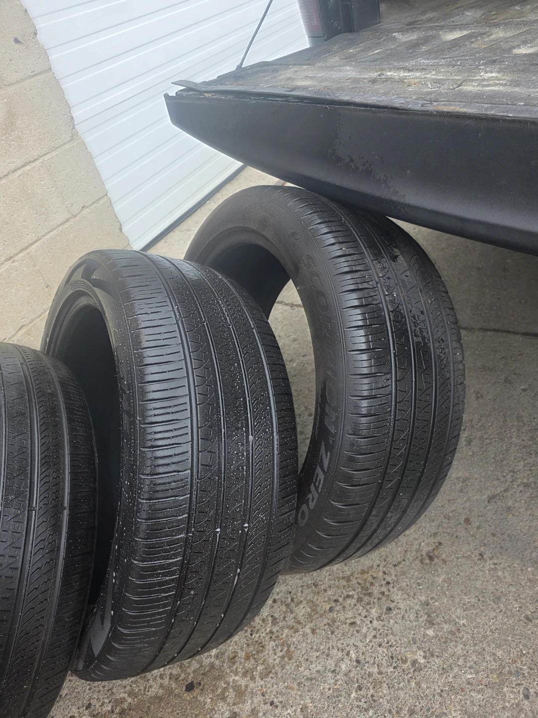 Set of 4 Pirelli Scorpion Zero All Season Tires - photo 5