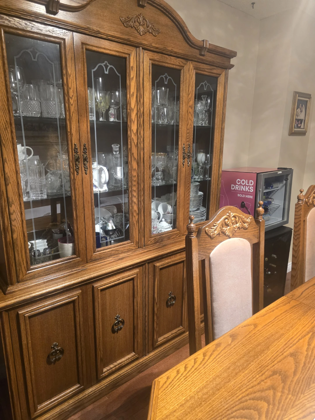 Strong and sturdy dining set