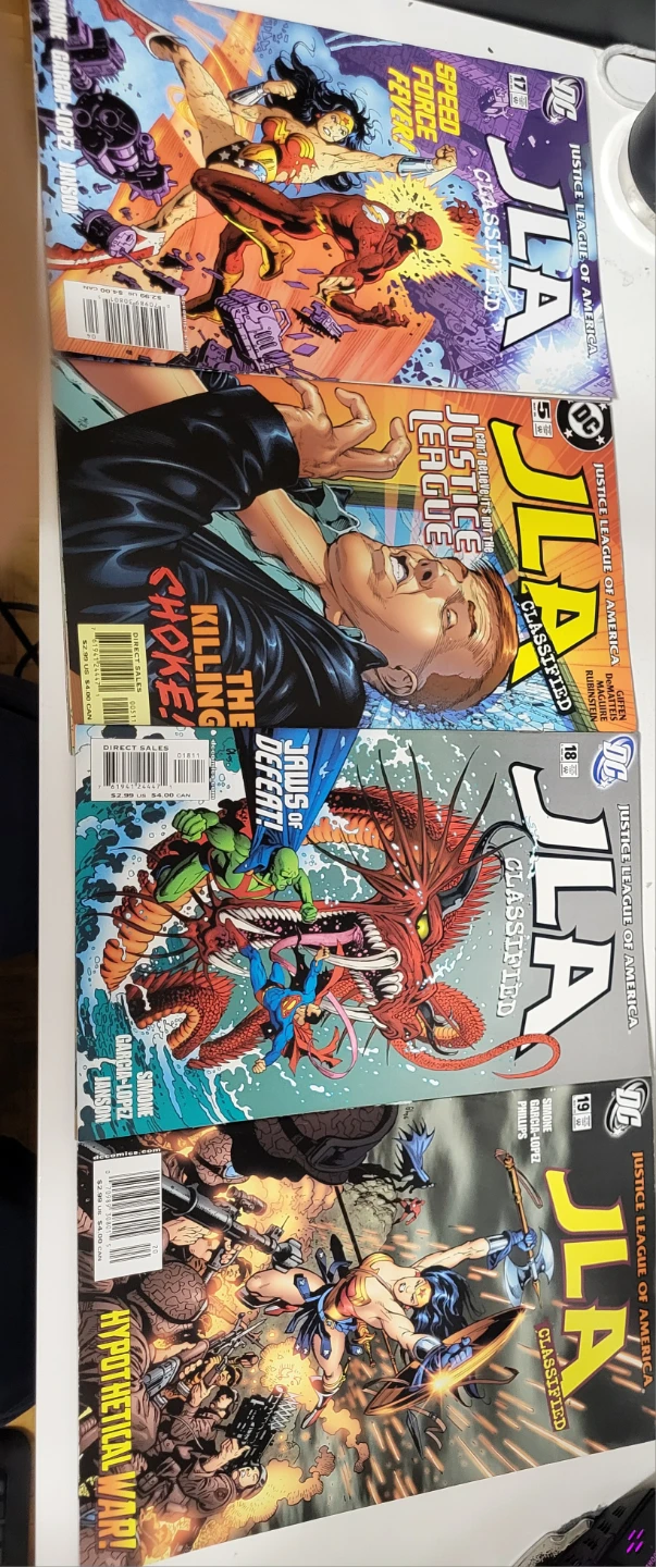 Set of 10 DC Justice League & JLA Comic Books - photo 3