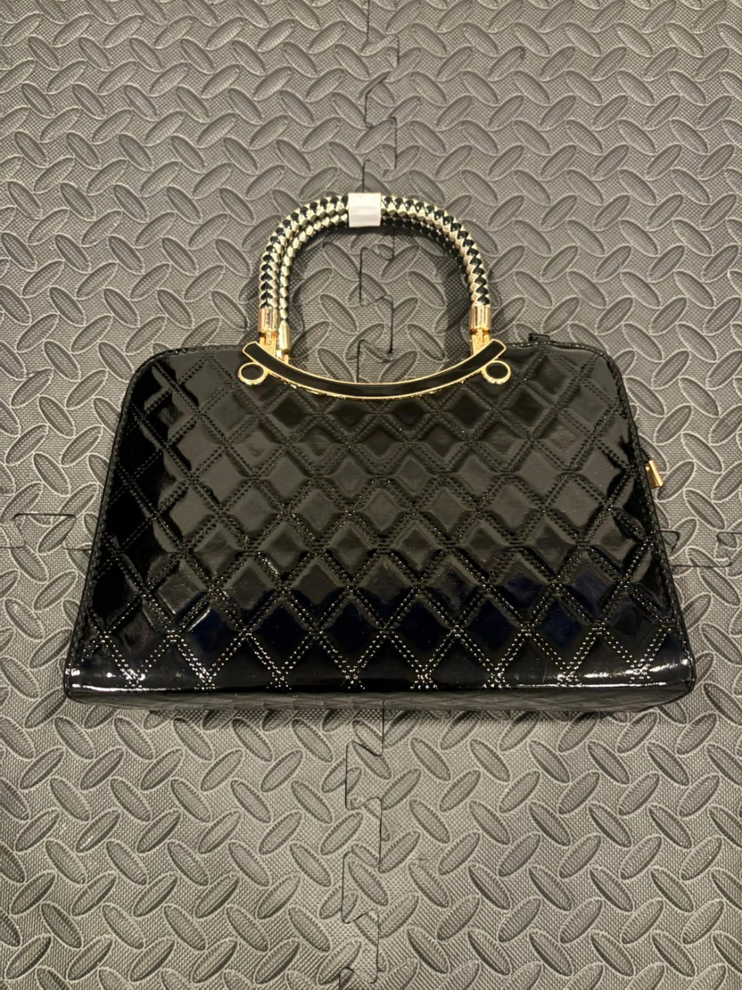 Black Quilted Patent Leather Handbag - photo 2