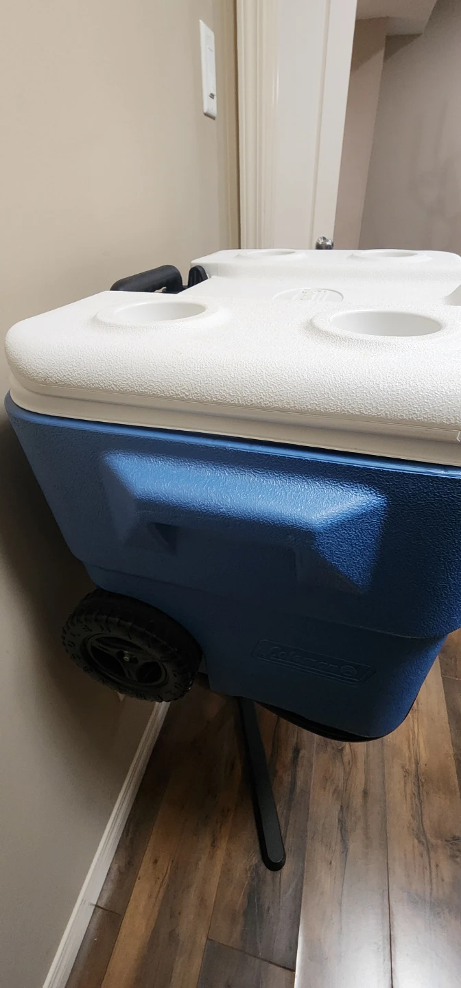 Coleman Xtreme Wheeled Cooler 50 Quart - photo 3