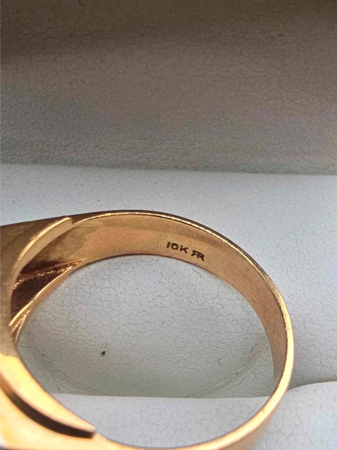 Gold Emerald Ring - photo 2