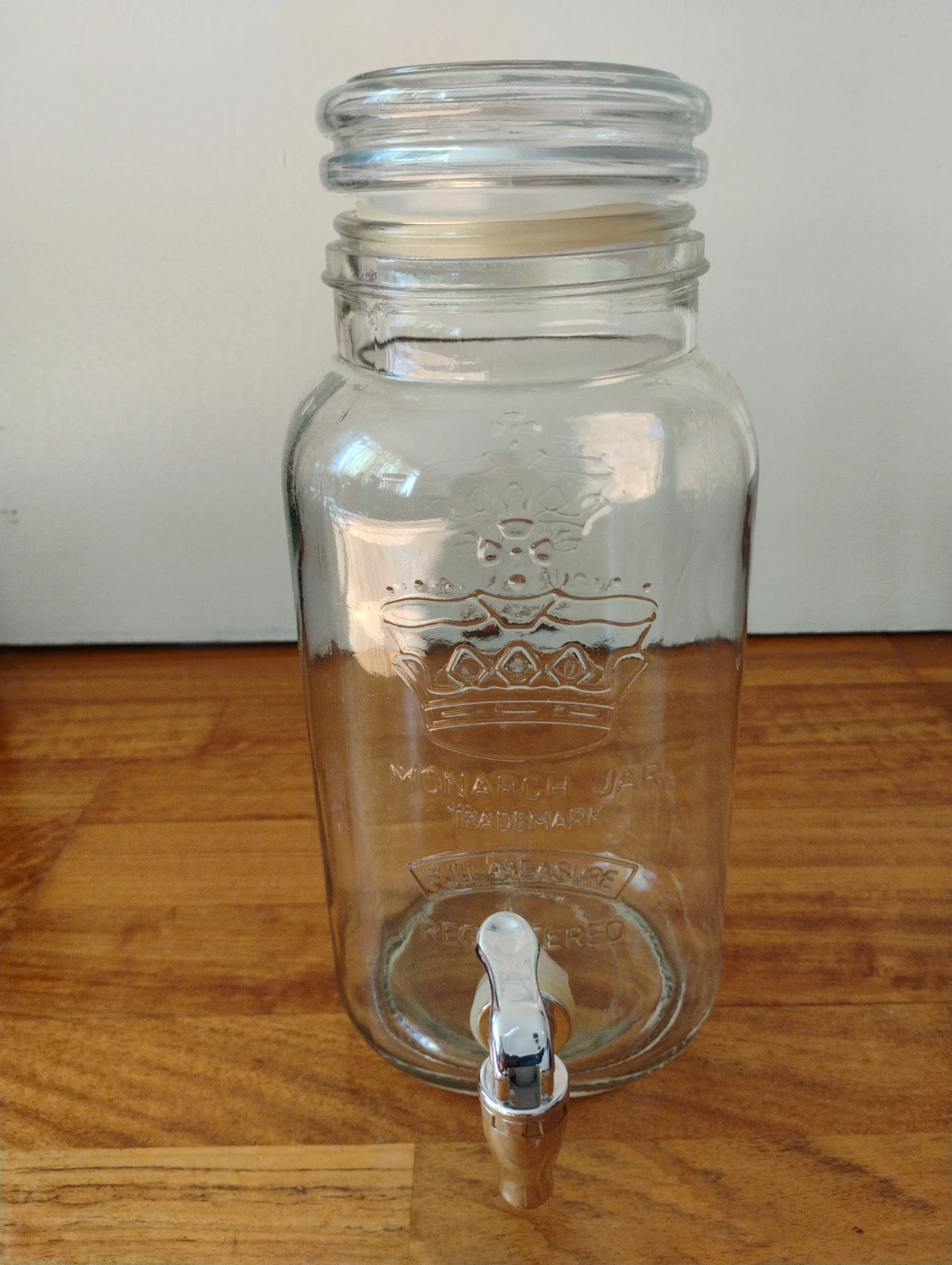 Monarch Jar Beverage Dispenser w spigot