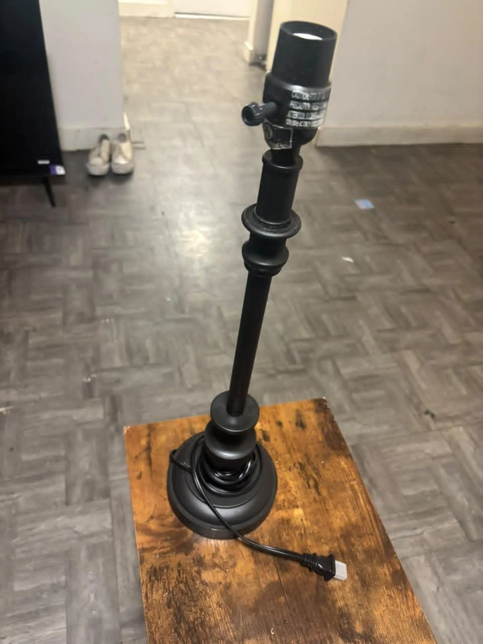 Black Table Lamp with Off-White Shade - photo 2