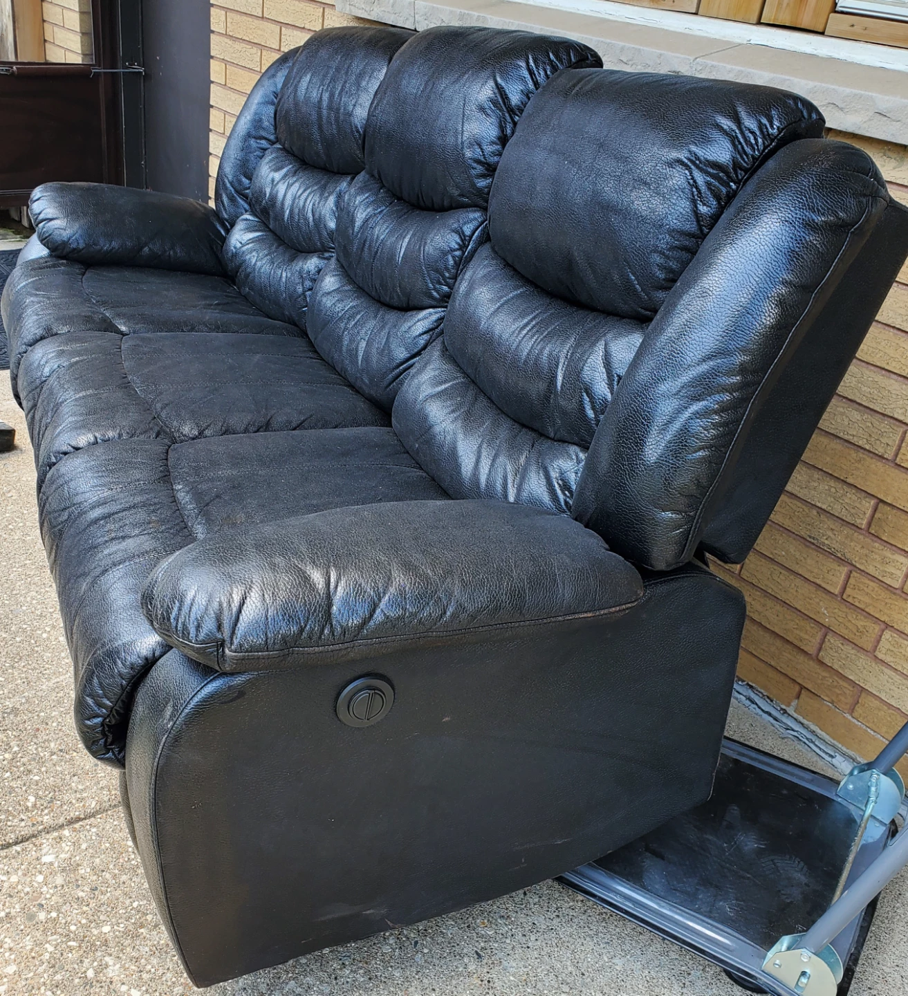 Black Genuine leather couch with electric recliners - photo 2