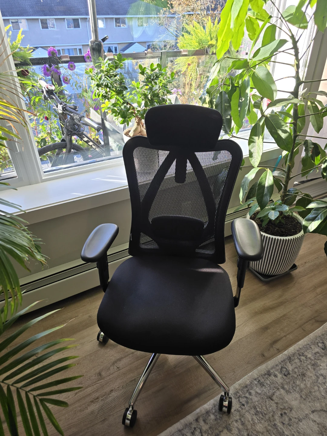 Black Ergonomic Mesh Office Chair