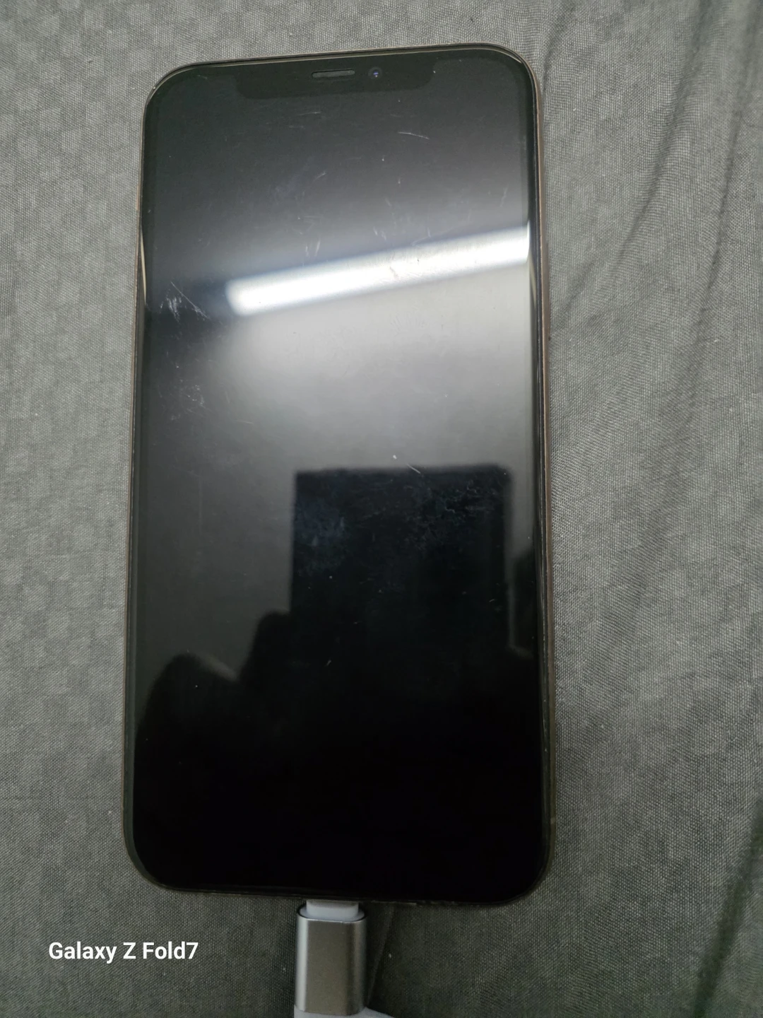Apple iPhone 11 Pro 256GB Gold - photo 5