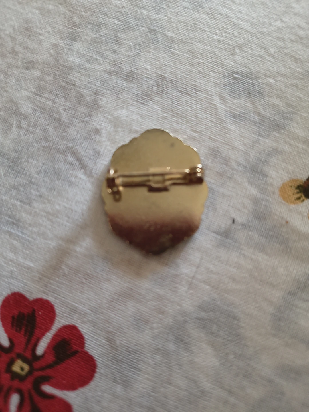 Vintage Floral Brooch with Gold-Tone Border - photo 2