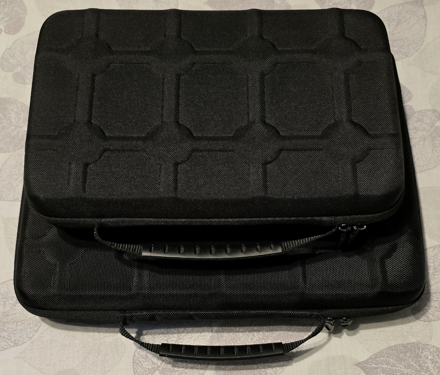 Hard Shell Watch Cases / Zipper Lock