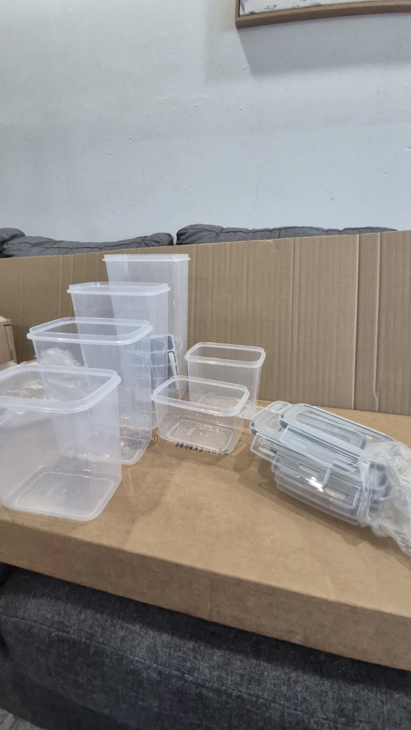 14 Set of clear plastic food storage containers - photo 2