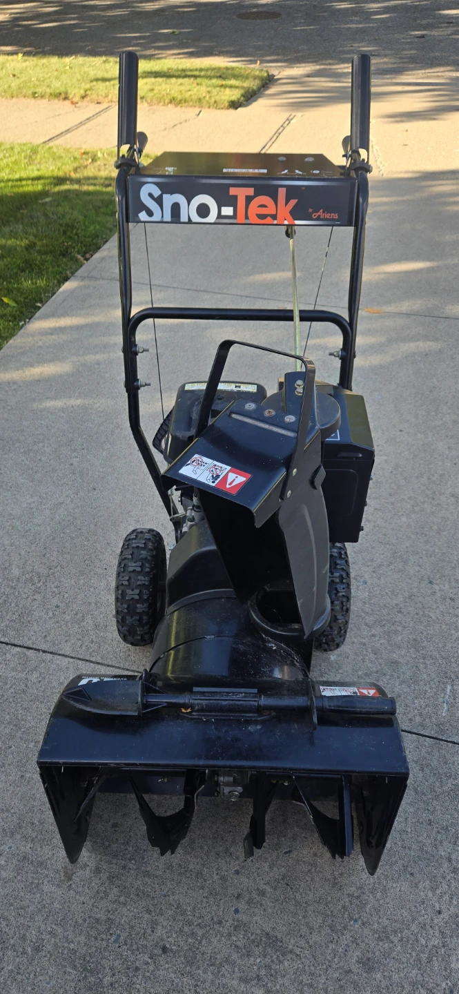 Sno-Tek by Ariens 20-inch Snowblower
