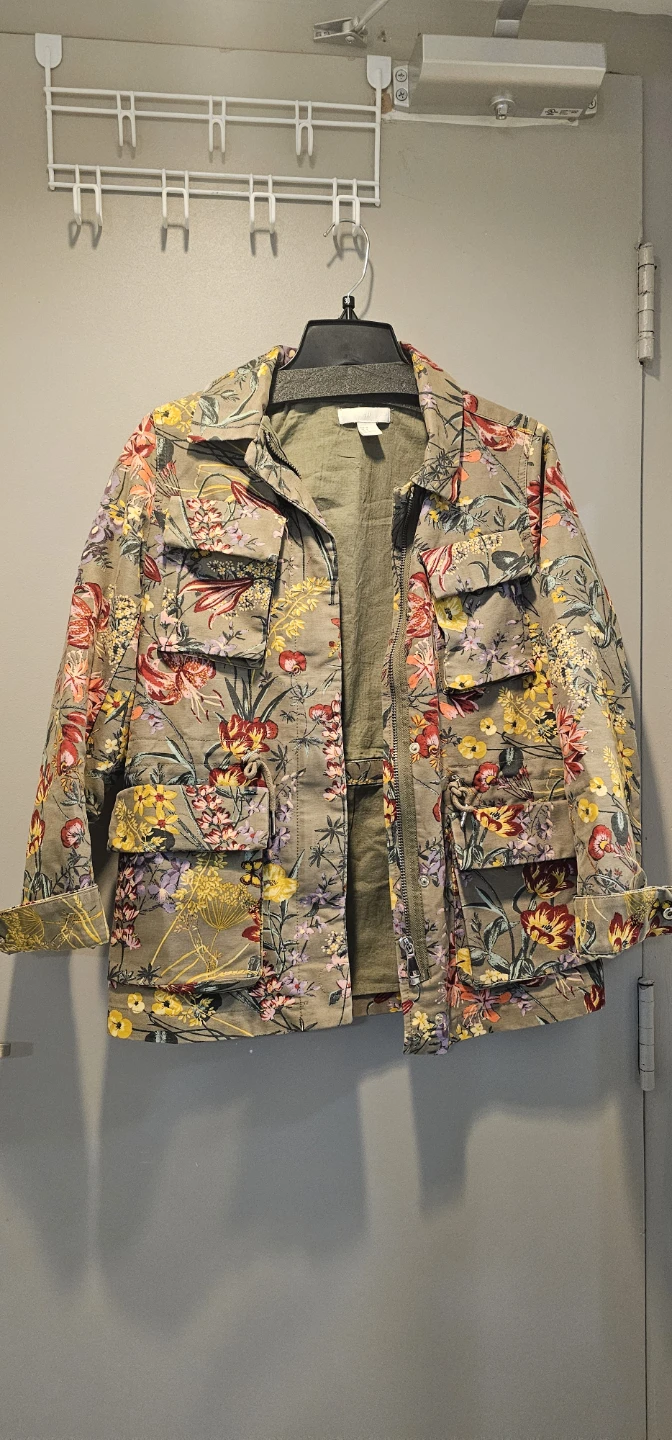 H&M Floral Utility Jacket - photo 2